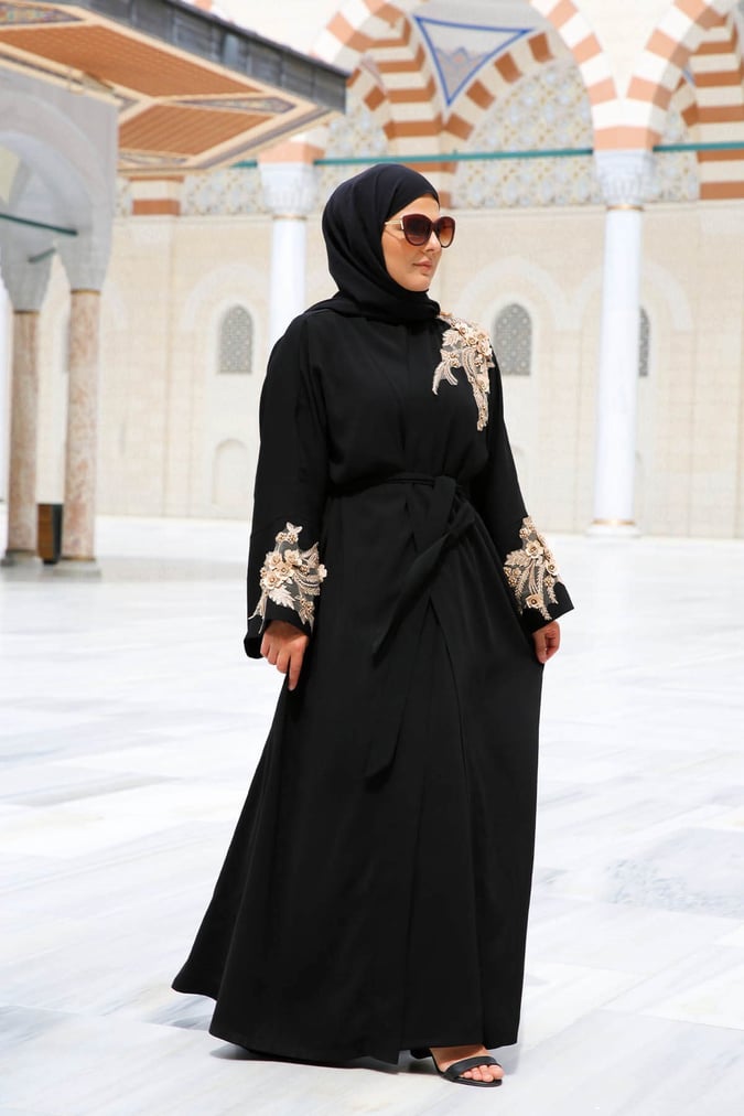 Abaya deluxe noir gold