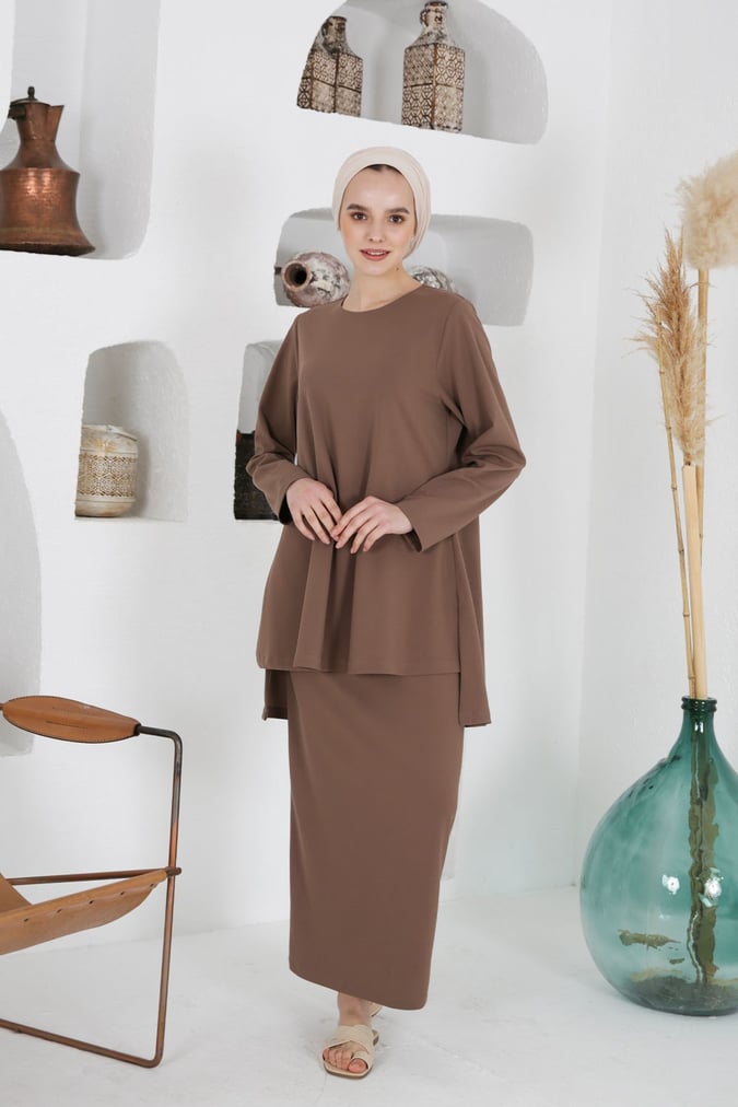 Ensemble love taupe