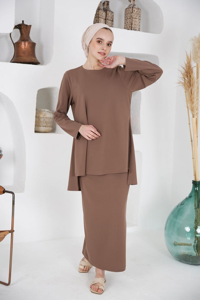 Ensemble love taupe