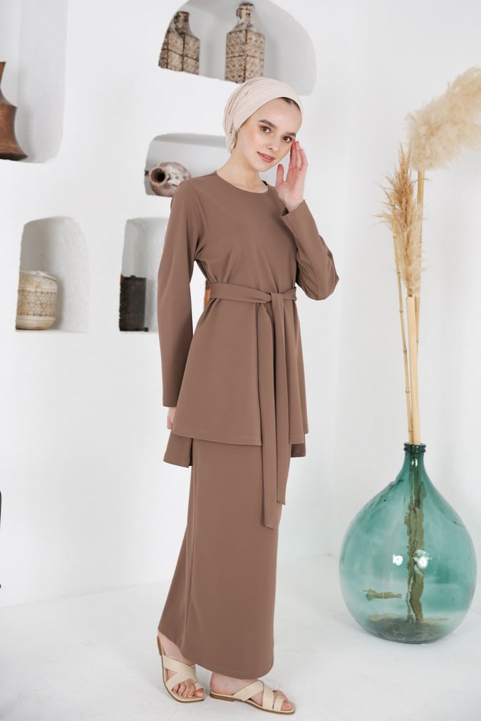 Ensemble love taupe