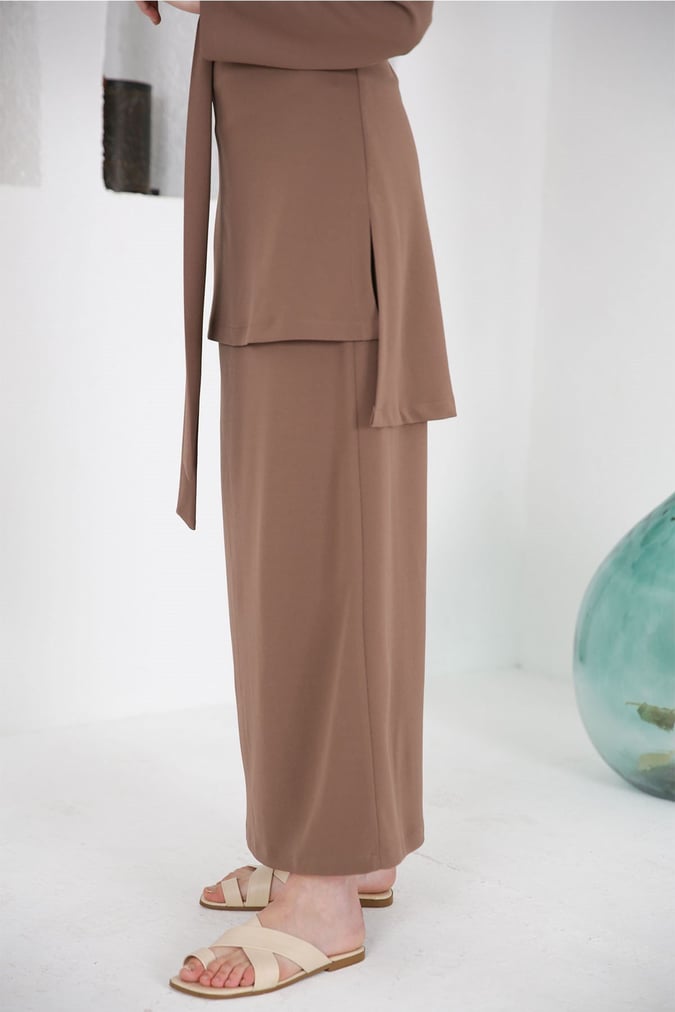 Ensemble love taupe