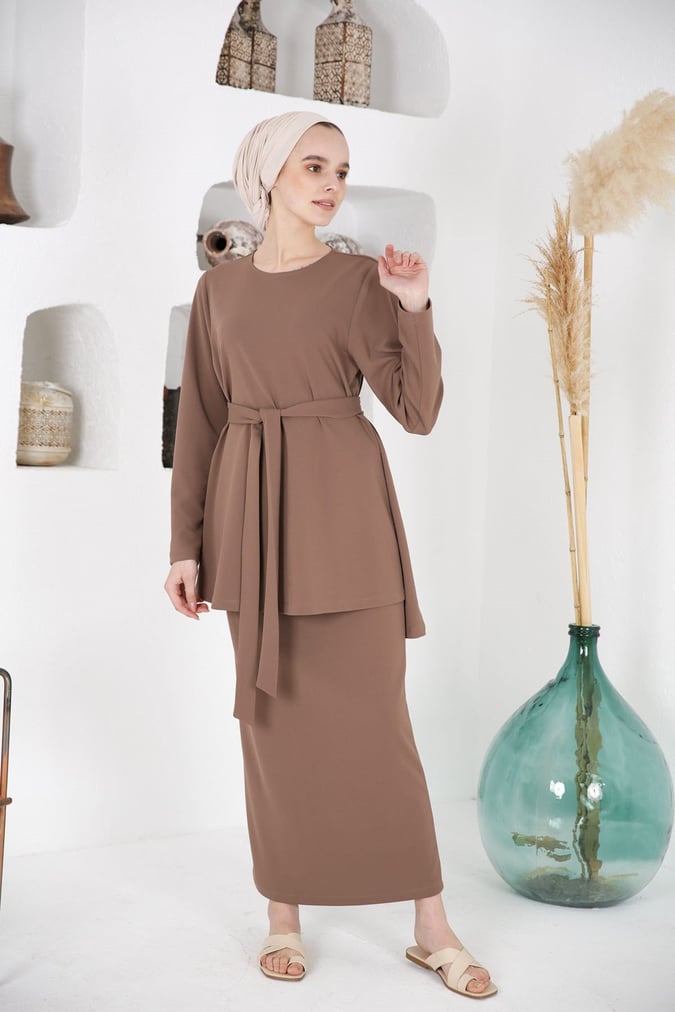 Ensemble love taupe
