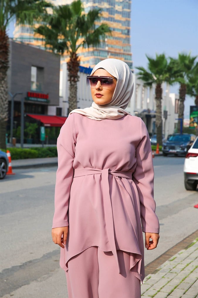 Ensemble modesty poudré