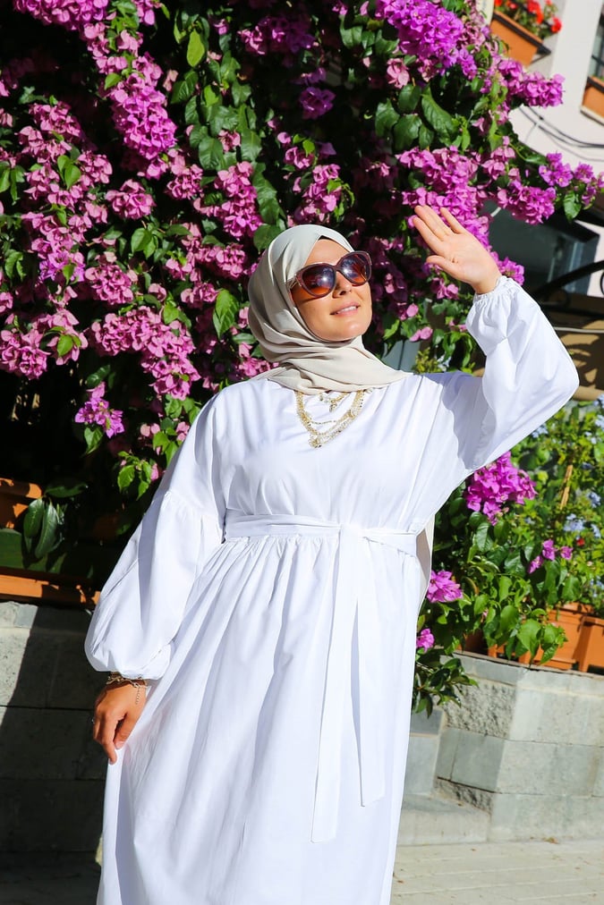Robe minimaliste blanche
