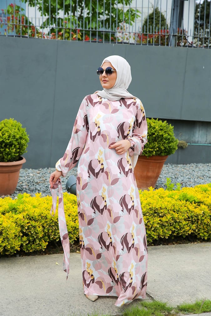 Robe satinée imprimée rose