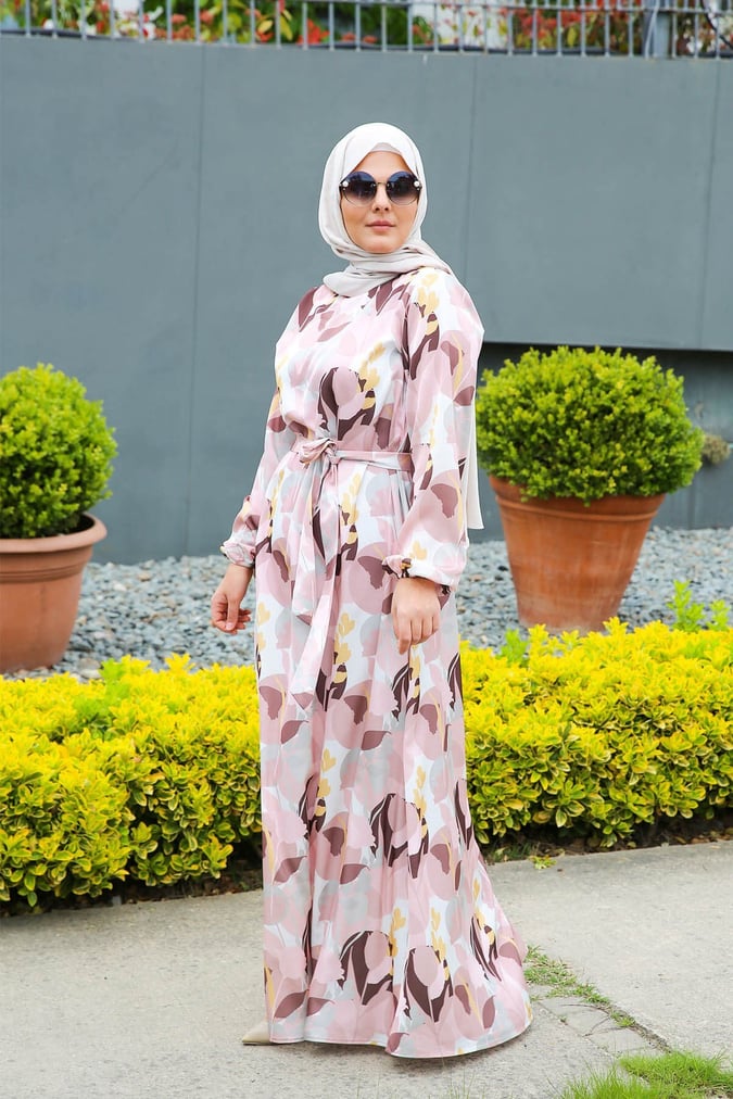 Robe satinée imprimée rose