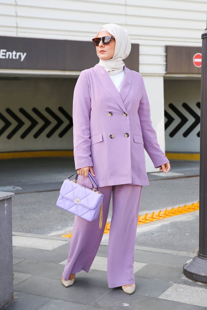 Tailleur modesty lila