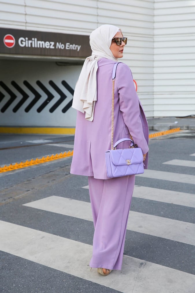 Tailleur modesty lila