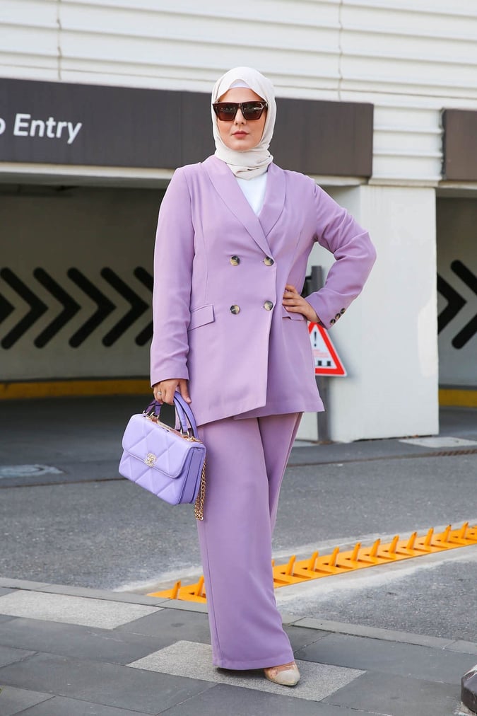 Tailleur modesty lila