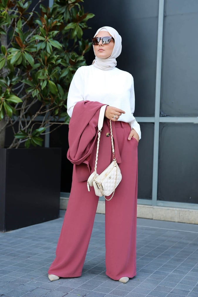 Tailleur modesty vieux rose