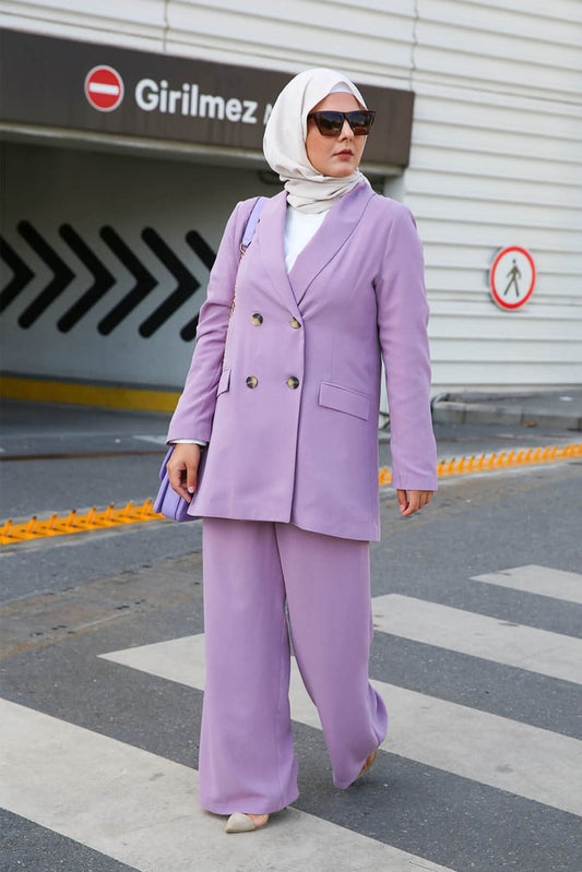 Tailleur modesty lila