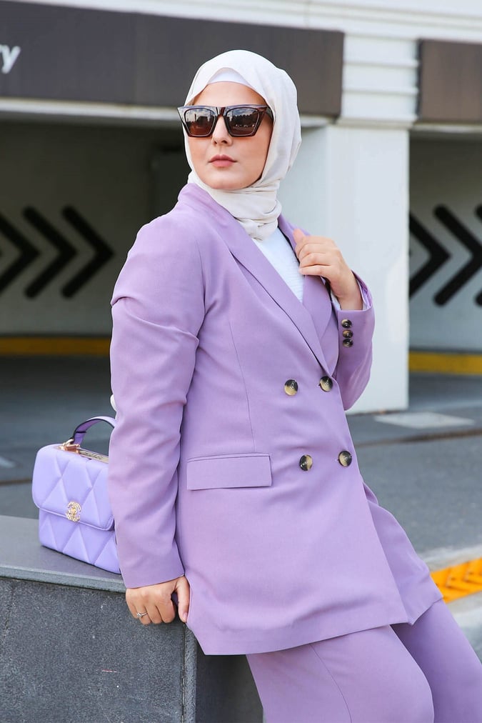 Tailleur modesty lila